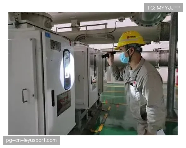 顶级大型水利设施运维员的监控：他是如何通过闸门控制调节水位的（422 ）